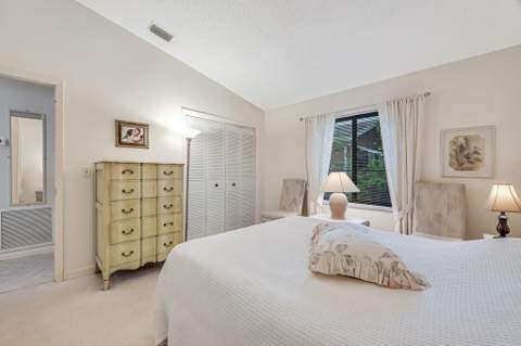 815 Andrew Redding Road #202, Lantana FL - photo 17 of 30