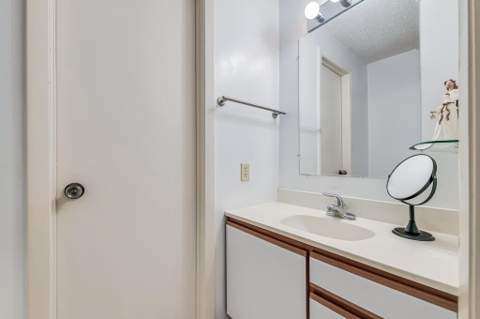 815 Andrew Redding Road #202, Lantana FL - photo 24 of 30