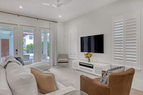 5065 Grandiflora Road, Palm Beach Gardens FL - photo 14 of 46