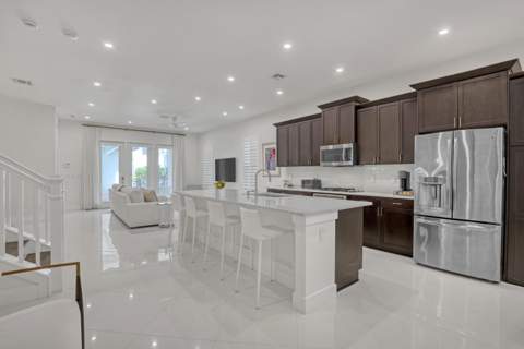 5065 Grandiflora Road, Palm Beach Gardens FL - photo 7 of 46