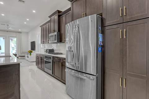 5065 Grandiflora Road, Palm Beach Gardens FL - photo 10 of 46