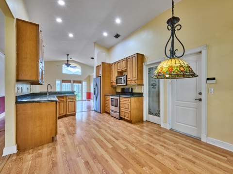 6022 Lauderdale Street, Jupiter FL - photo 9 of 40
