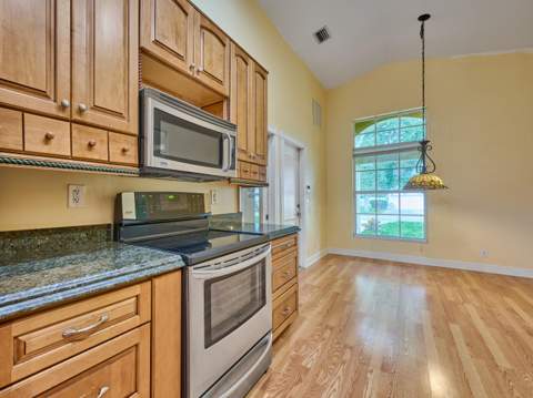6022 Lauderdale Street, Jupiter FL - photo 13 of 40