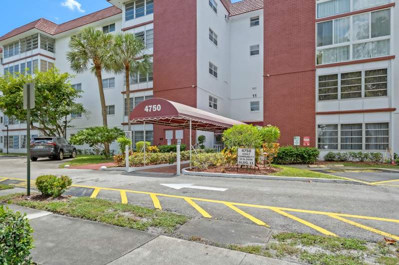 1 bedroom Condominium at 4750 NW 22nd Court #408, Castle Apartments 11 Condo, Lauderhill — photo 2