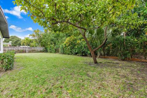 720 S 11th Street, Lantana FL - photo 12 of 16