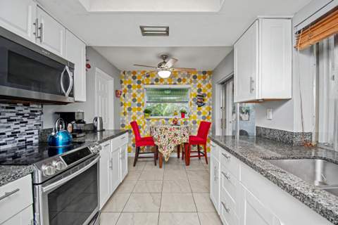5704 NW 47th Lane, Tamarac FL - photo 13 of 58