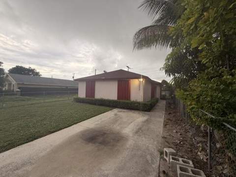 1037 17th Street, West Palm Beach FL - photo 13 of 14