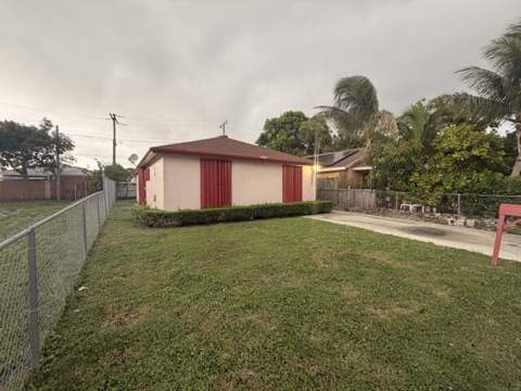 1037 17th Street, West Palm Beach FL - photo 14 of 14