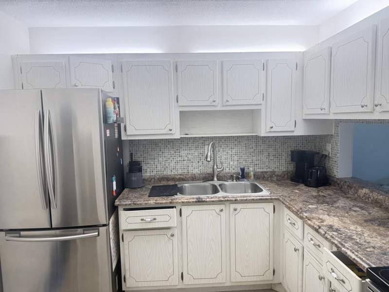 2 bedroom Condominium at 2640 Garden Drive #202, : Lake Clarke Gardens Condo 17 Cond Decl In, Lake Worth — photo 2