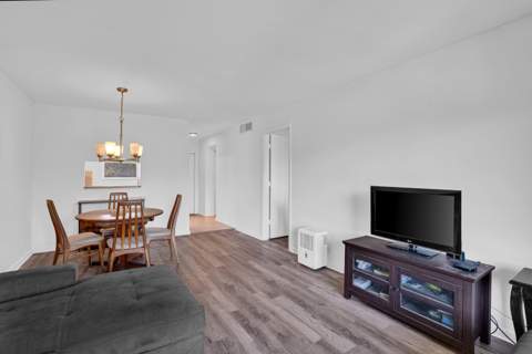 8400 Lagos De Campo Boulevard #305, Tamarac FL - photo 7 of 23