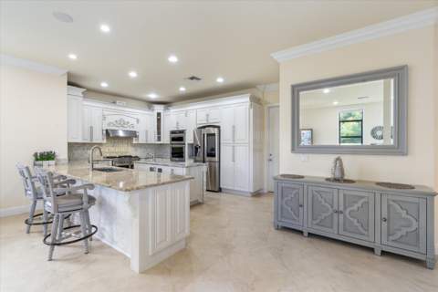 301 Sandalwood Lane, Boca Raton FL - photo 11 of 70