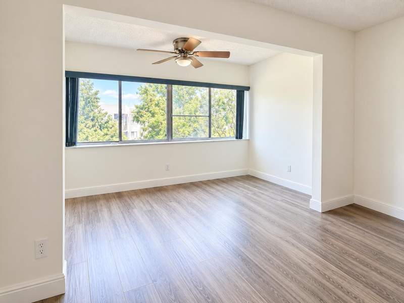 2 bedroom Condominium at 3178 Via Poinciana Drive #411, Barrington At Poinciana Condo, Lake Worth — photo 3
