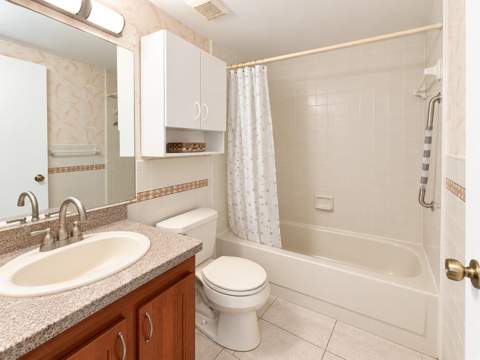 3178 Via Poinciana Drive #411, Lake Worth FL - photo 9 of 10
