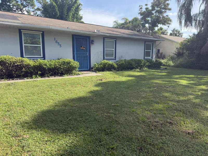 3 bedroom Single Family Residence at 1655 SW Escobar Lane, Port St Lucie Section 14, Port St. Lucie — photo 2