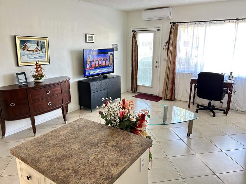 1 bedroom Condominium at 920 SW 11th Avenue #5d, Rolen Lake Gardens Co-Op, Hallandale Beach — photo 2