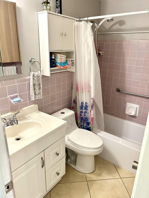 920 SW 11th Avenue #5d, Hallandale Beach FL - photo 10 of 32