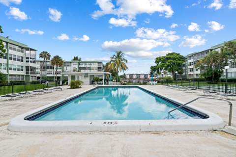2781 Taft Street #303, Hollywood FL - photo 18 of 23