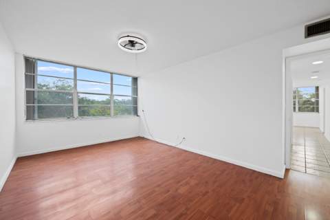2781 Taft Street #303, Hollywood FL - photo 10 of 23