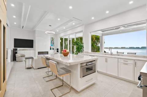 3 Lakeside Palms Court, Lake Worth Beach FL - photo 20 of 76