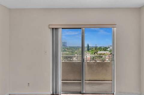 900 NE 18th Avenue #803, Fort Lauderdale FL - photo 19 of 34