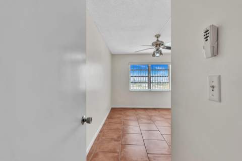 900 NE 18th Avenue #803, Fort Lauderdale FL - photo 15 of 34