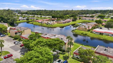 198 Lake Frances Drive, West Palm Beach FL - photo 21 of 36