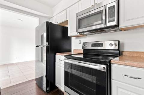 399 SW 14th Street, Deerfield Beach FL - photo 10 of 34