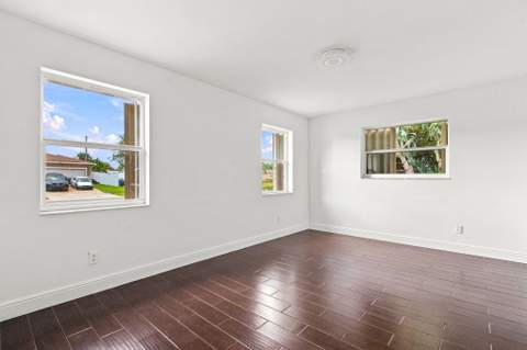 399 SW 14th Street, Deerfield Beach FL - photo 12 of 34
