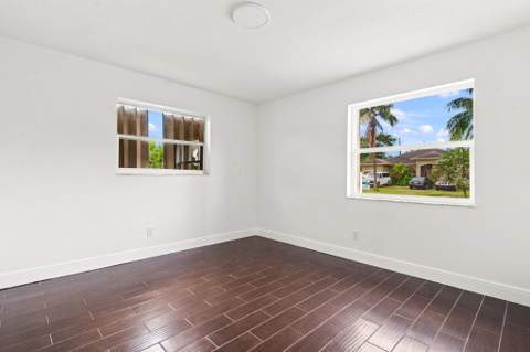 399 SW 14th Street, Deerfield Beach FL - photo 15 of 34