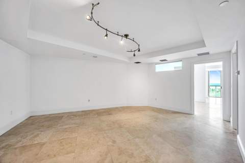 1200 Holiday Drive #902, Fort Lauderdale FL - photo 20 of 36