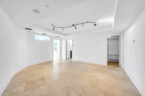 1200 Holiday Drive #902, Fort Lauderdale FL - photo 21 of 36
