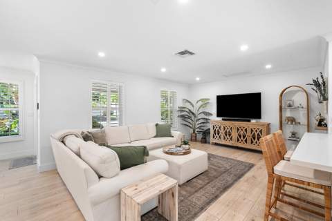 2641 NE 52nd Street, Lighthouse Point FL - photo 7 of 49