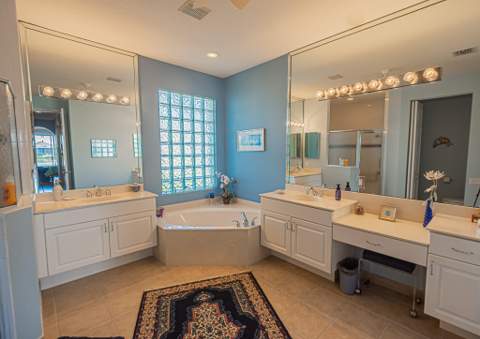 468 NW Blue Lake Drive, Port St. Lucie FL - photo 13 of 46