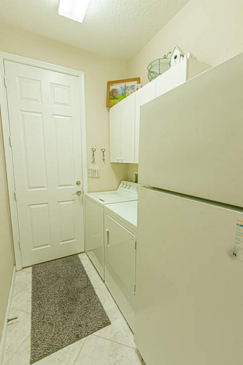 468 NW Blue Lake Drive, Port St. Lucie FL - photo 17 of 46