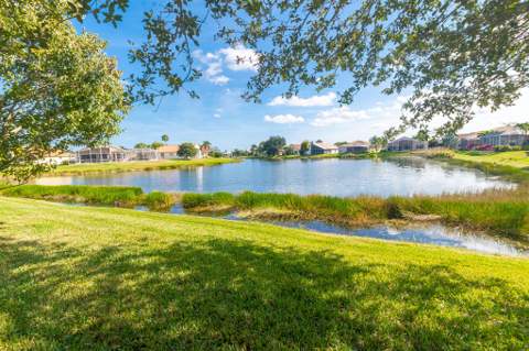 468 NW Blue Lake Drive, Port St. Lucie FL - photo 21 of 46