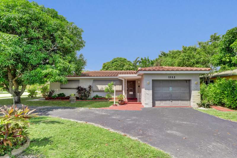 3 bedroom Single Family Residence at 1112 S 22nd Court, Belmar Amended, Hollywood — photo 3