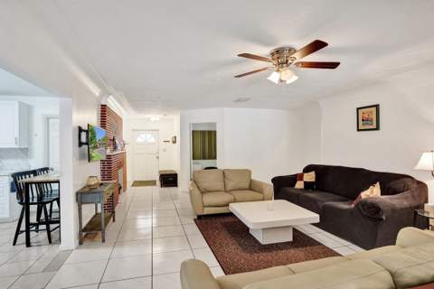 1112 S 22nd Court, Hollywood FL - photo 18 of 40