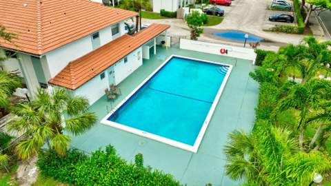 2720 Forest Hills Boulevard #102, Coral Springs FL - photo 9 of 35