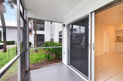 2720 Forest Hills Boulevard #102, Coral Springs FL - photo 13 of 35