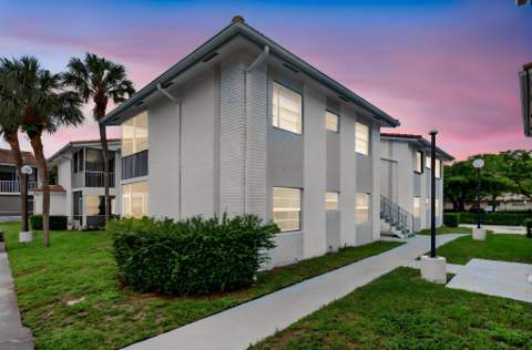 2720 Forest Hills Boulevard #102, Coral Springs FL - photo 8 of 35