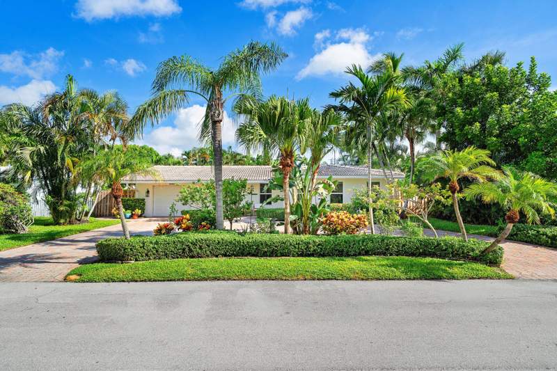 3 bedroom Single Family Residence at 2641 NE 52nd Street, Coral Villas, Lighthouse Point — photo 2