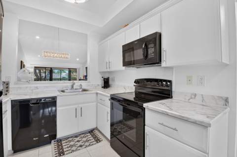 5086 Golfview Court #1622, Delray Beach FL - photo 18 of 50