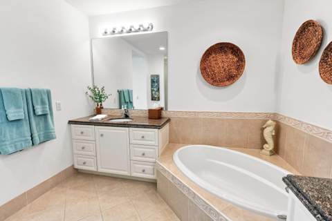 26 Harbour Isle Drive #102, Fort Pierce FL - photo 13 of 50