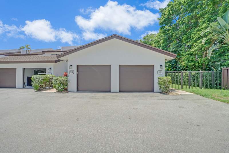 3 bedroom Townhouse at 1301 N Riverside Drive #19, Rivergate Townhouses Condo, Pompano Beach — photo 2