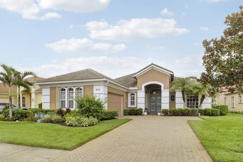3 bedroom Single Family Residence at 8618 Tompson Point Road, Tompson Point, Port St. Lucie — photo 2
