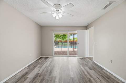 10830 NW 29th Court, Sunrise FL - photo 12 of 27