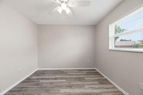 10830 NW 29th Court, Sunrise FL - photo 18 of 27