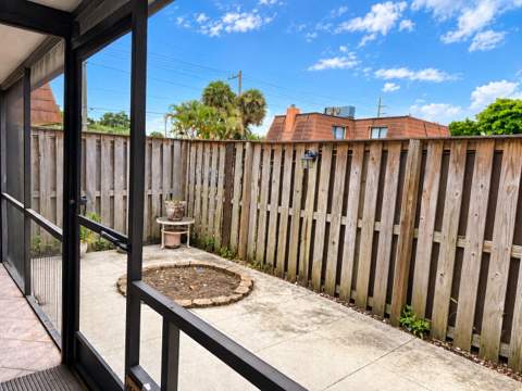 4161 Turnberry Circle #28, Lake Worth FL - photo 7 of 19