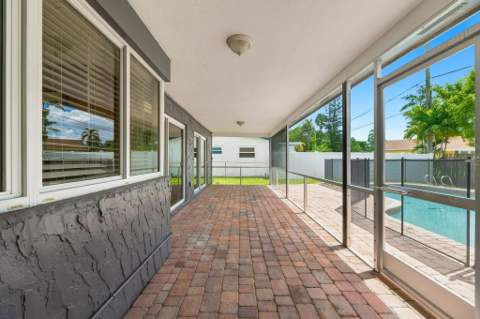 10830 NW 29th Court, Sunrise FL - photo 23 of 27