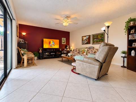 4161 Turnberry Circle #28, Lake Worth FL - photo 6 of 19